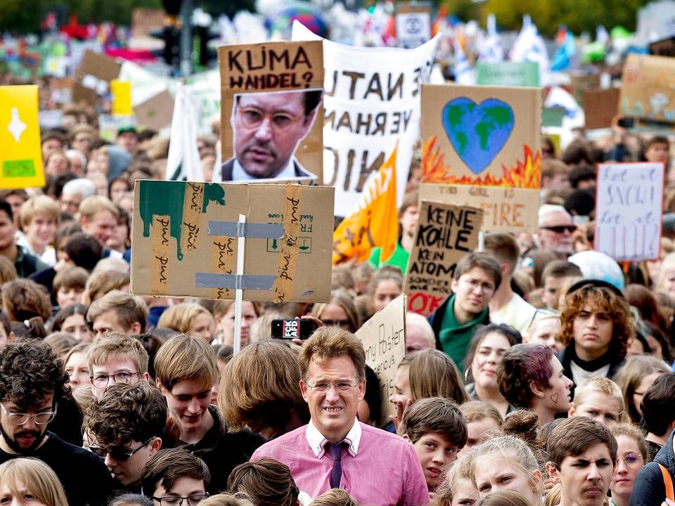 Klima-demonstranter verden over tager ikke fejl, bekræfter over 11.000 forskere: klimakrisen er reel. Billedet er fra en demonstration i Tyskland i september. | Foto: Finn Frandsen/Ritzau Scanpix