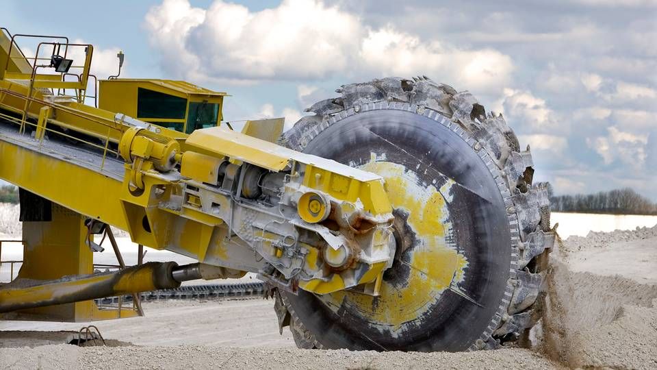 En maskine hos Aalborg Portland graver kridt op, som skal bruges til cement. | Foto: Henning Bagger/Ritzau Scanpix