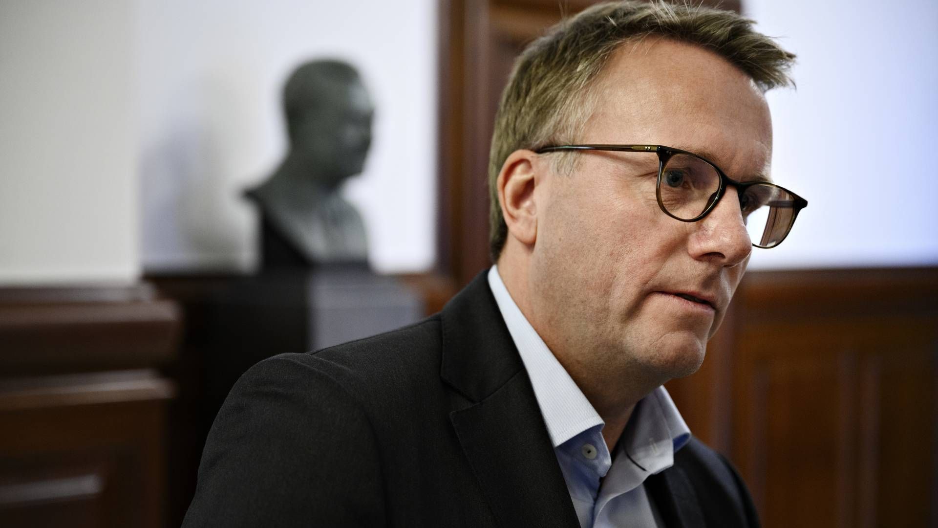 Finansminister Morten Bødskov (S) holder fast i planerne om at rulle VLAK-regeringens lempelse af bo- og gaveafgiften tilbage. | Foto: Philip Davali//
