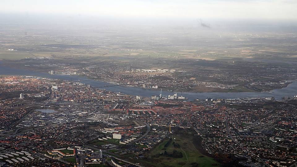 Storbyen Aalborg i Nordjylland set fra luften. | Foto: Thomas Borberg