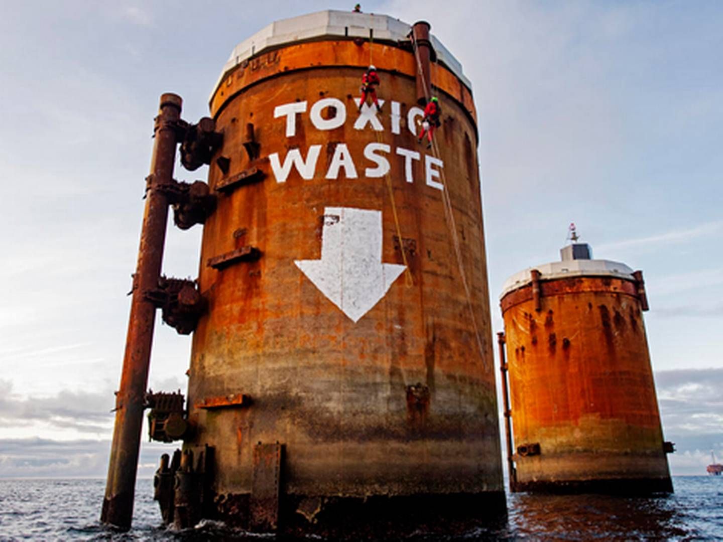 Det var ulovligt, da aktivister fra Greenpeace klatrede op på Shells udtjente platforme ved Brent-feltet i Nordsøen. Det har retten i Edinburg onsdag slået fast. | Foto: Martin van Dijl/Greenpeace