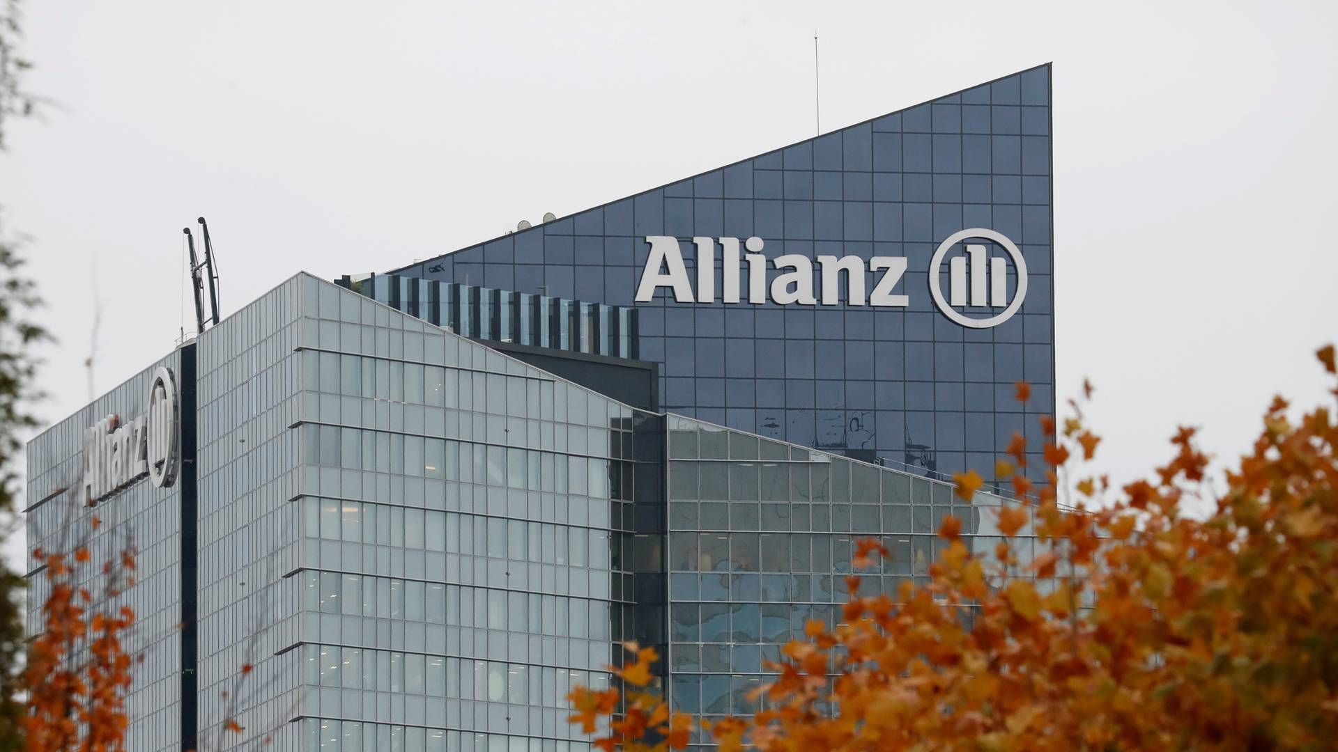 En Allianz-bygning nord for Paris. | Foto: Gonzalo Fuentes / Reuters Ritzau Scanpix