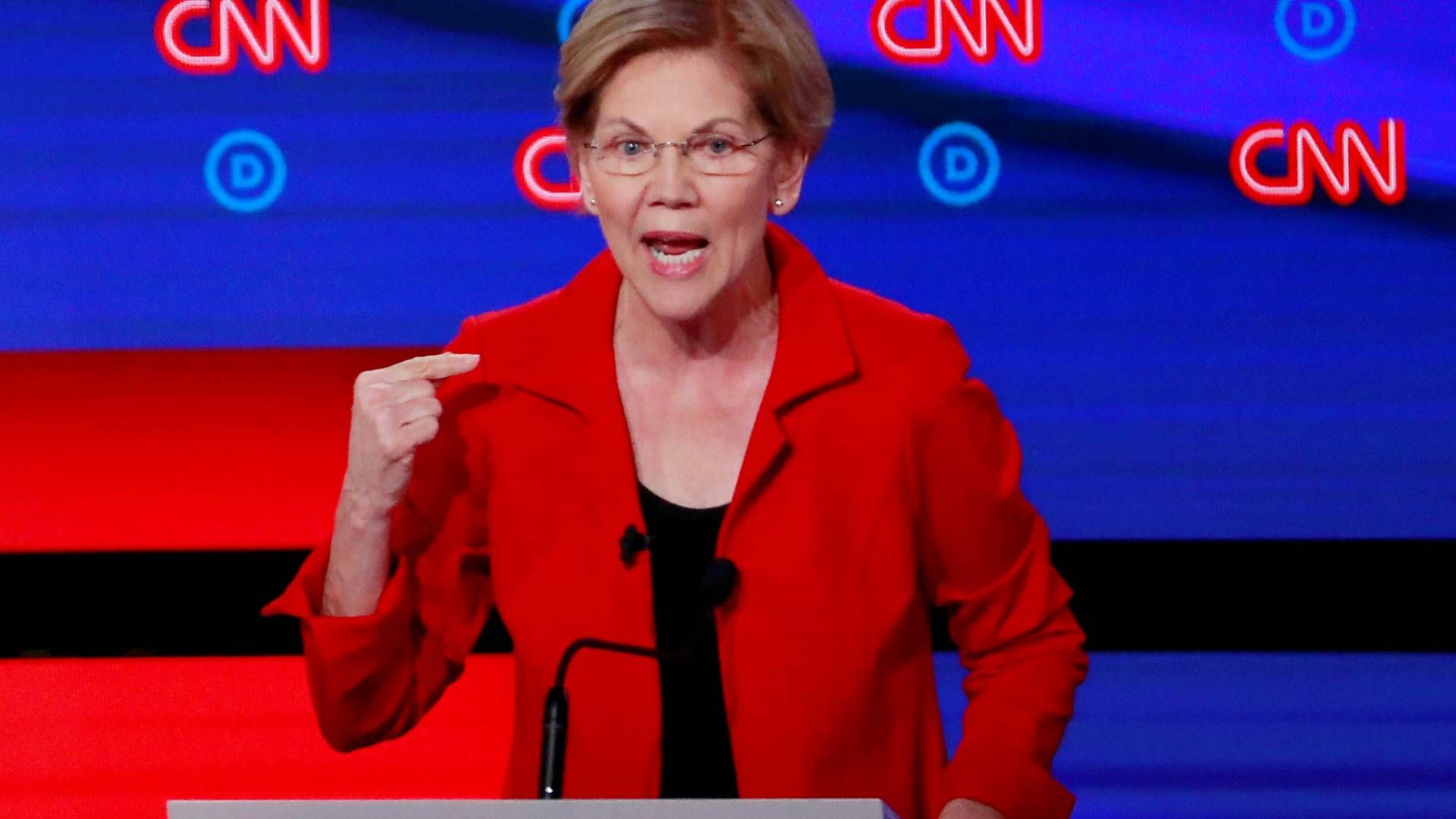 Democratic senator Elizabeth Warren and republican Chuck Grassley are behind a new law alllowing over-the-counter sales of hearing aids. | Photo: Lucas Jackson/Reuters/Ritzau Scanpix