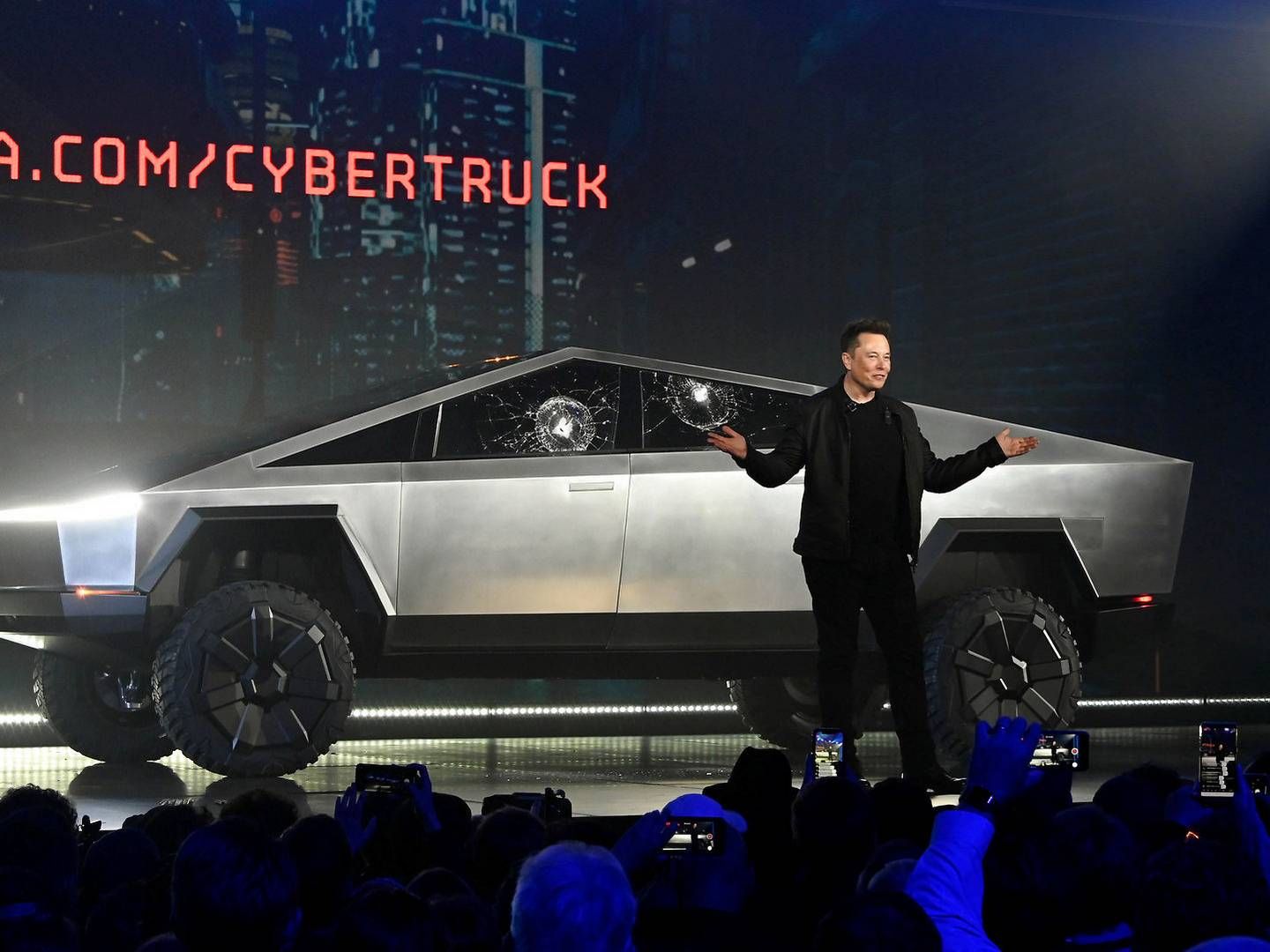 Det er muligvis muligt at slå hul i ruden på Teslas kommende Cybertruck, men der er ingen revner i jeres interesse i elbilerne. | Foto: Robert Hanashiro/Robert Hanashiro-Usa Today Via I/Ritzau Scanpix