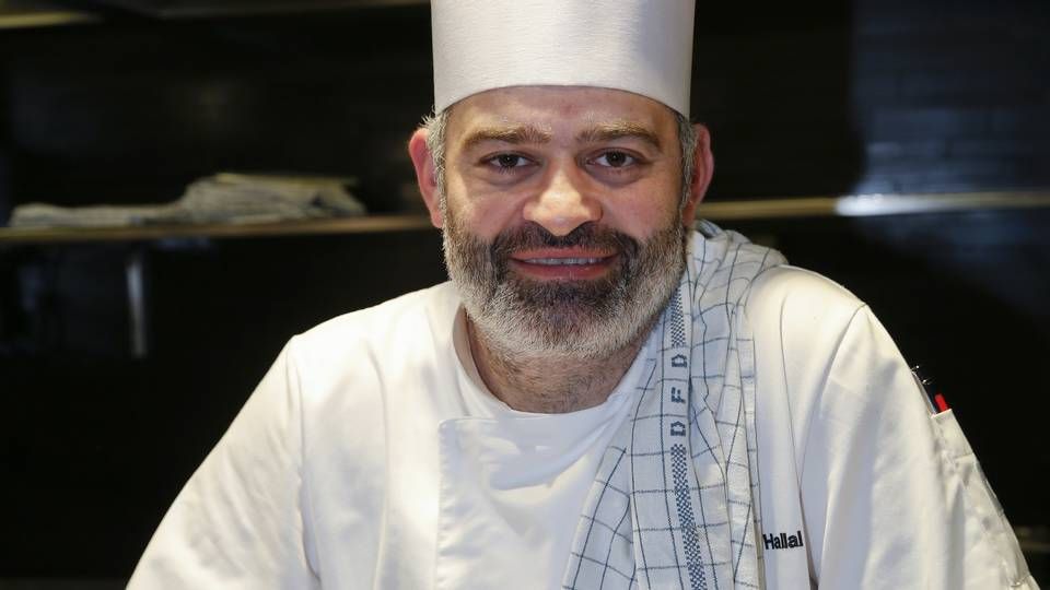 Den danske gourmetkok Wassim Hallal, der står bag gryderne hos den Michelin-belønnede restauranten Frederikshøj i Aarhus, har gjort sin storebror til en del af forretningen. | Foto: Anders Brohus / Ritzau Scanpix