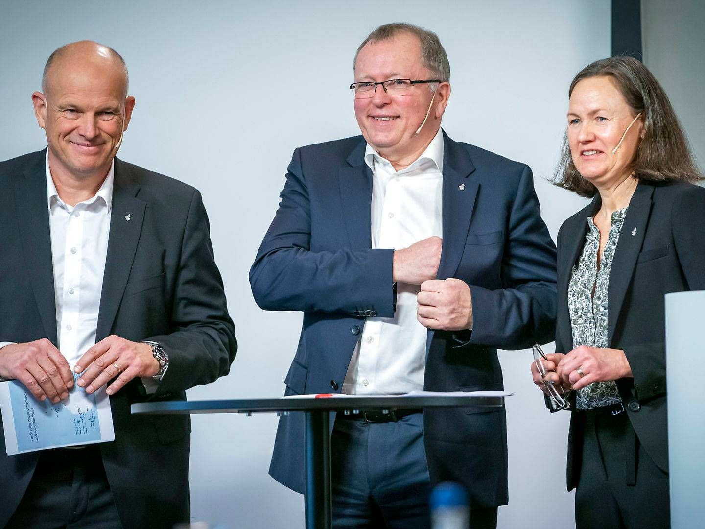 Equinors tre repræsentanter lagde i forbindelse med fremlæggelsen af en ny klimastrategi vægt på, at den er historisk. Fra venstre er det Arne Sigve Nylund, Eldar Sætre og Grete Birgitte Haaland. | Foto: Heiko Junge/NTB/Ritzau Scanpix
