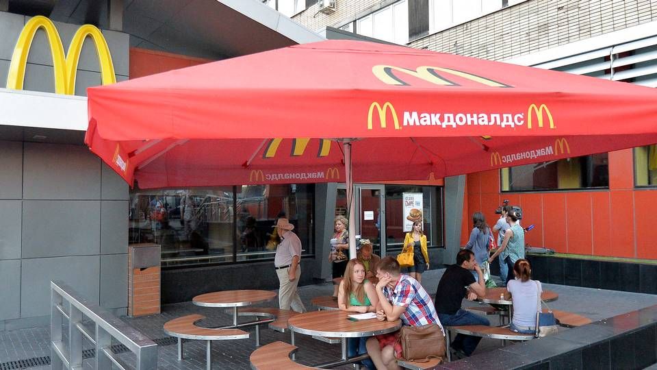 Den bornholmske fiskekoncern har siden 2014 leveret fiskepinde og fiskeburgere til McDonalds i Rusland. | Foto: Tatyana Makeyeva/Reuters/Ritzau Scanpix