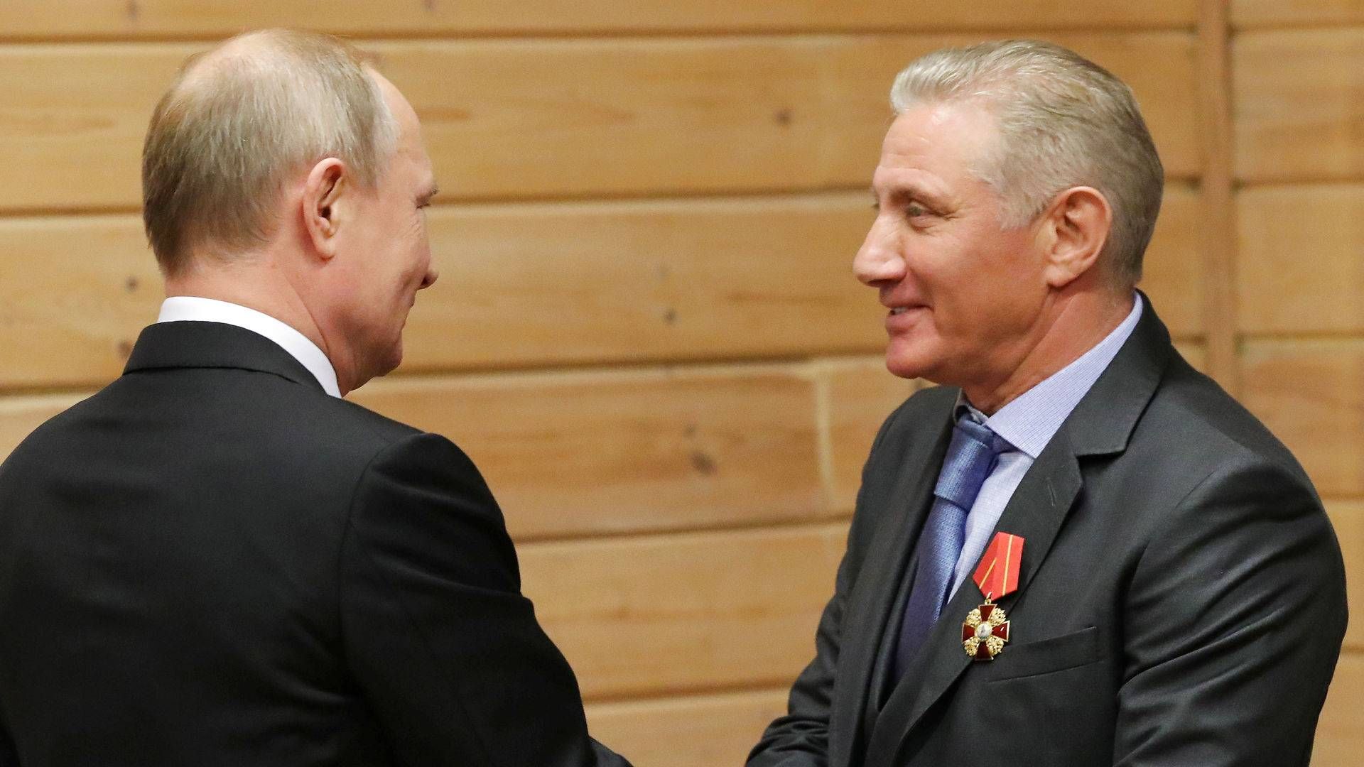 Boris Rotenberg (th) sammen med Vladimir Putin (tv) | Foto: Sputnik/Reuters/Ritzau Scanpix