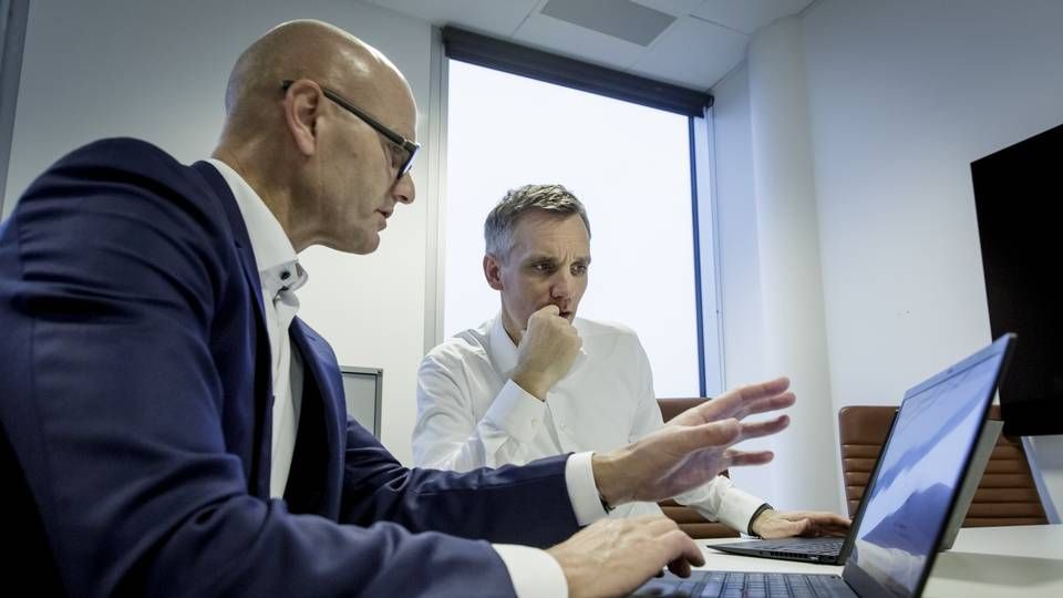 Driftsdirektør Kenneth Ohledorff til venstre og adm. direktør Lars Pærregaard til højre i billedet. | Foto: Mads Nissen / Politiken / Ritzau Scanpix