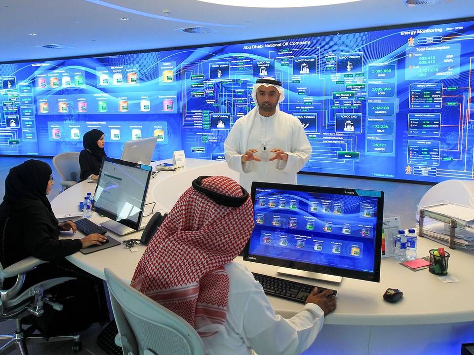 Adnoc kunne mandag præsentere et enormt fund mellem Abu Dhabi og Dubai. Billedet er fra selskabets hovedkontor i netop Abu Dhabi. | Foto: Satish Kumar/Reuters/Ritzau Scanpix
