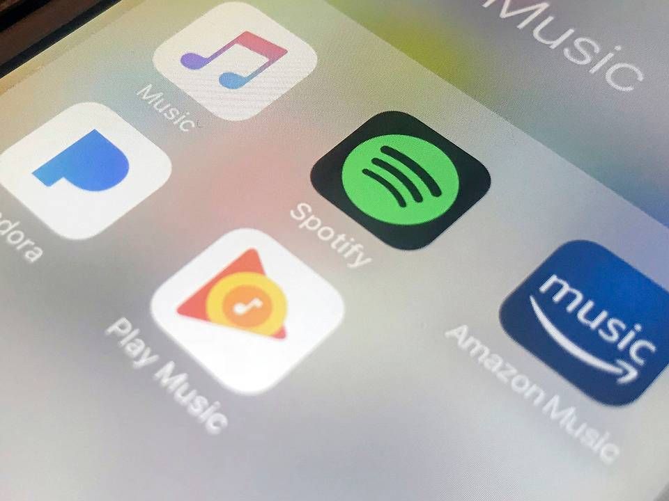Pandoras konkurrenter på musikstreamingmarkedet tæller blandt andet Spotify, Apple og Amazon. | Foto: Jenny Kane/AP/Ritzau Scanpix