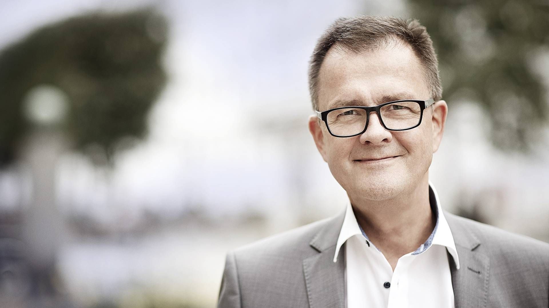 Kjeld Gosvig-Jensen, juridisk direktør i Finans Danmark, advarer mod at fylde madrassen derhjemme med pengesedler som reaktion på bankernes negative renter til privatkunder. | Foto: Finans Danmark/PR