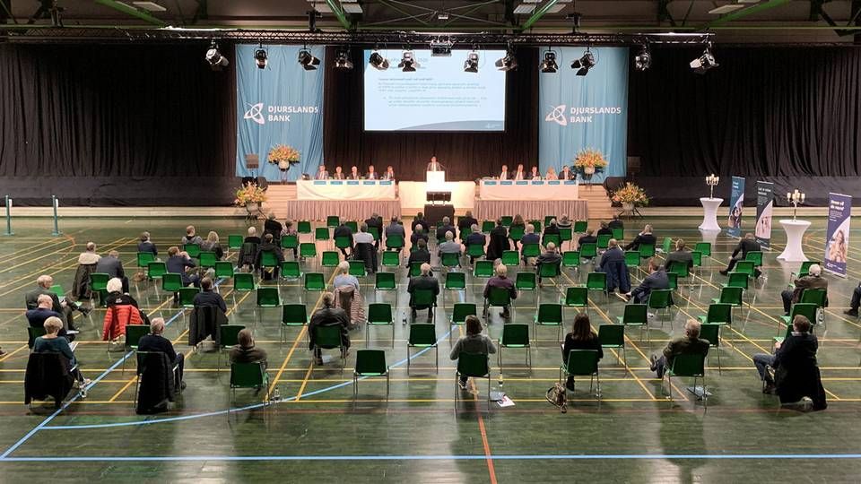 Billede fra en nyligt afholdt generalforsamling i Djurslands Bank | Foto: PR