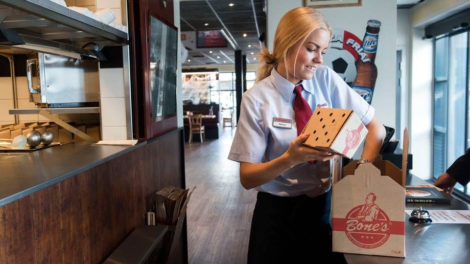 Restaurantkæden Bones, der blev etableret for 30 år siden i Herning, går imod strømmen og lukker ned for takeaway. | Foto: Kenneth Lysbjerg Koustrup/Jyllands-Posten/Ritzau Scanpix