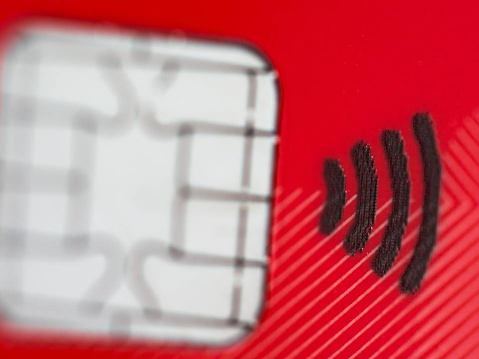 Chip mit Symbol für Kontaktloses Bezahlen | Foto: dpa