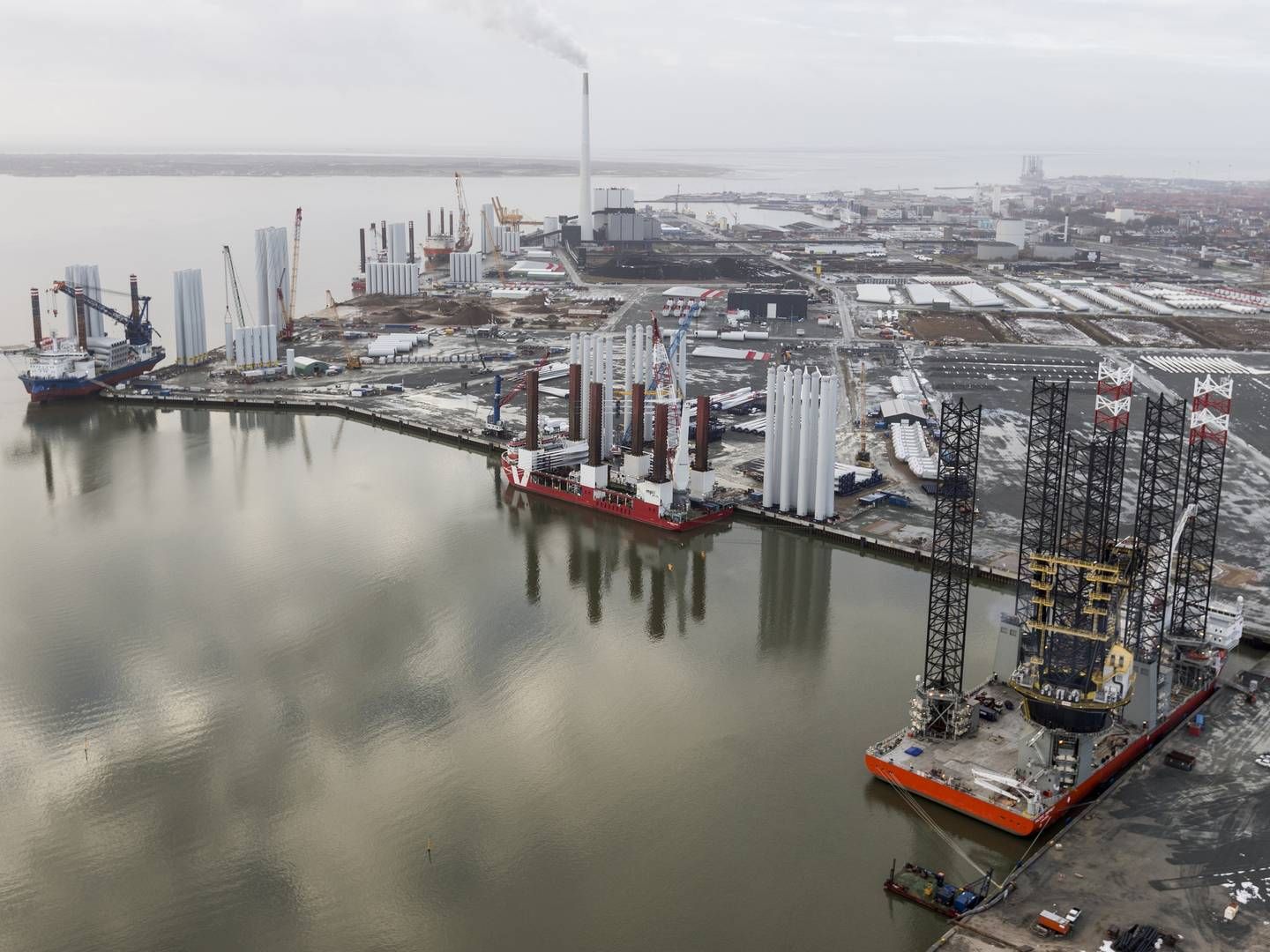 Siden 2015 er olieaktiviteterne fra Esbjerg Havn bare dalet, men den nuværende oliepriskrise ser ud til at sætte det helt i stå. Det fortæller Dennis Jul Pedersen, der er adm. direktør på havnen. | Foto: PR/Esbjerg Havn