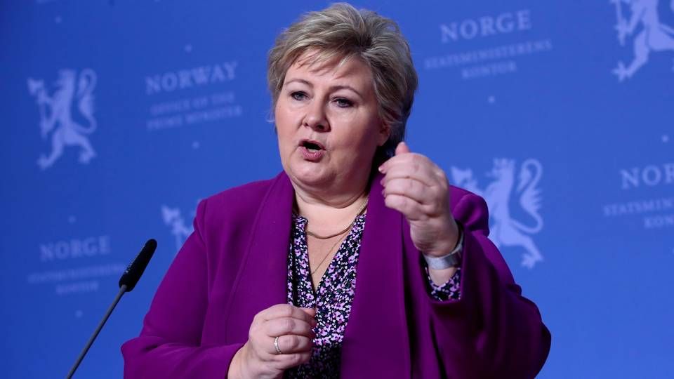 Den norske statsminister, Erna Solberg, har fredag ved et pressemøde været med til at præsentere Norges nye isgrænse i forbindelse med olieboringer. | Foto: NTB SCANPIX/via REUTERS / X02351