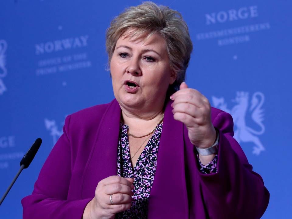 Den norske statsminister, Erna Solberg, har fredag ved et pressemøde været med til at præsentere Norges nye isgrænse i forbindelse med olieboringer. | Foto: NTB SCANPIX/via REUTERS / X02351