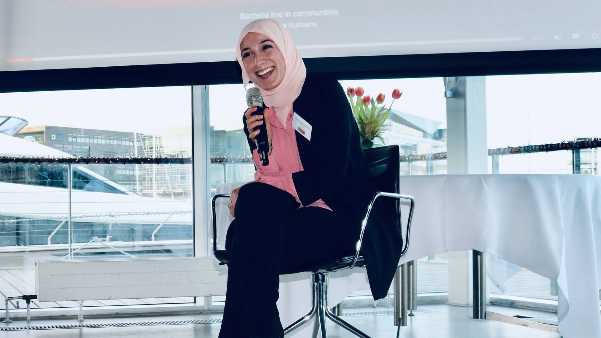 Fatima AlZahra'a Alatraktchi står i spidsen for et forskerprojket på RUC, der lige har fået 1,5 mio. kr. af Innovationsfonden til at udvikle en test til at bestemme, om en person har eller har haft covid-19 | Foto: Albright Partners