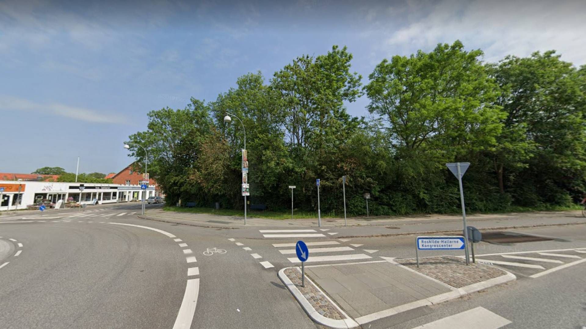 Boligerne skal opføres ved rundkørslen mellem Helligkorsvej og Møllehusvej i Roskilde. | Foto: Google Maps