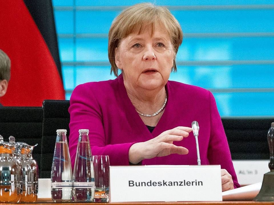 Den tyske kansler, Angela Merkel, inden kabinetsmøde onsdag, hvor de tyske ministre var blevet bedt om at revidere og prioritere deres arbejdsprogram for det tyske EU-formandskab til efteråret. | Foto: Pool/Reuters/Ritzau Scanpix