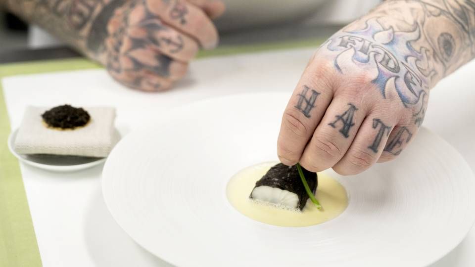 Ægteparret Tina og Eric Kragh Vildgaard står bag Restaurant Jordnær i Gentofte. Stedet har to Michelin-stjerner, men ingen gæster for tiden. | Foto: Louise Herrche Serup