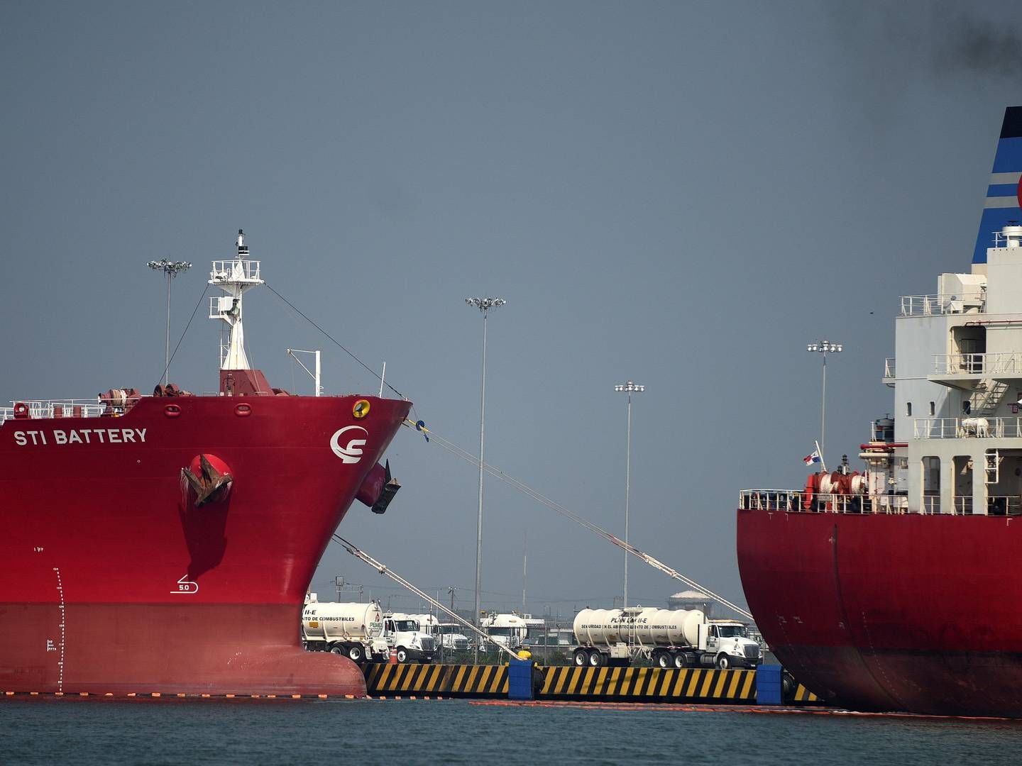 Arkivfoto. Skibene på billedet bliver ikke brugt som flydende lagre. | Foto: Oscar Martinez/Reuters/Ritzau Scanpix