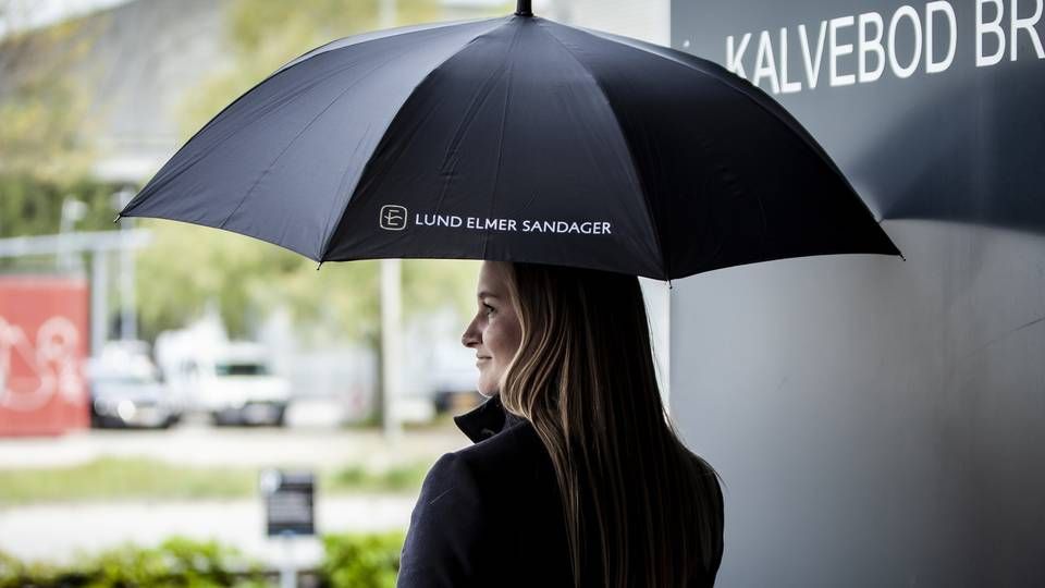 Lund Elmer Sandager vil meget gerne have flere kvinder ind under partnerparaplyen i advokatfirmaet, der holder til på Kalvebod Brygge i København. | Foto: SEES media