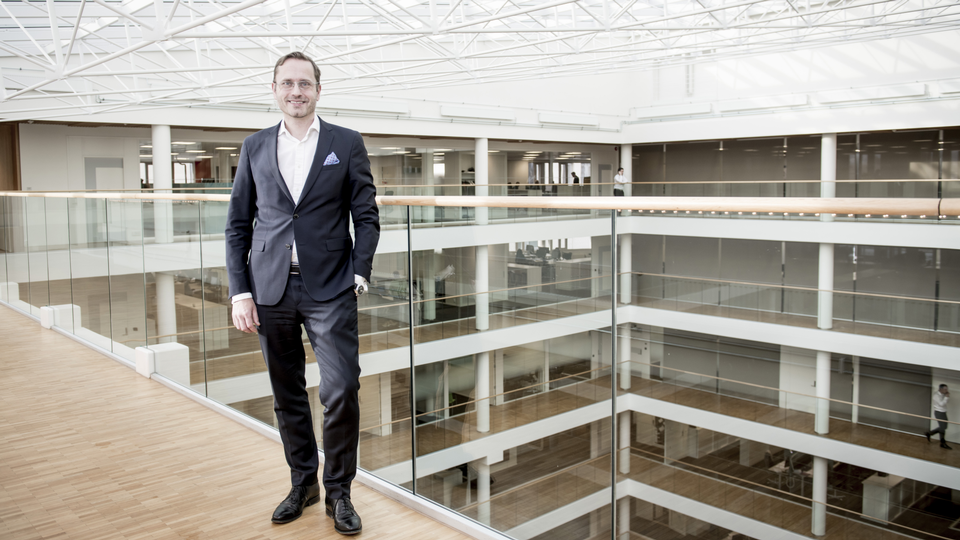 Snorre Storset, administrerende direktør i Nordea Norge, håper åpenhet om klimaavtrykket i bankens investeringsprodukter vil gi mer fornøyde kunder og dermed høyere inntjening for banken. Foto: Nordea | Foto: Nordea