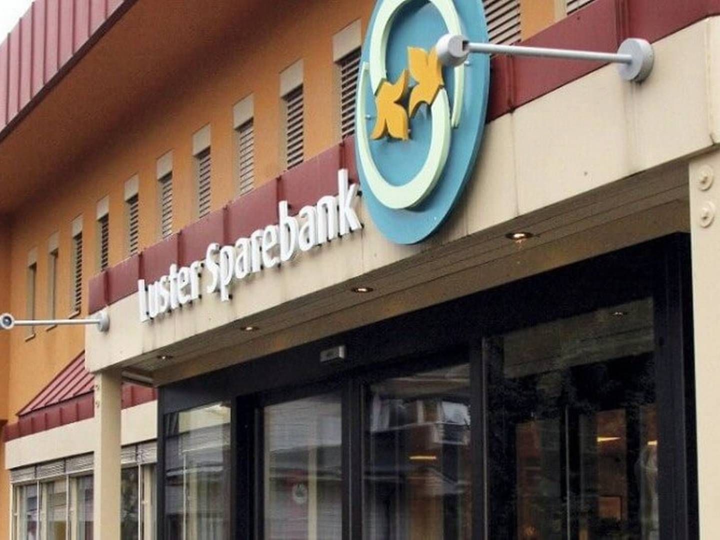 Luster Sparebank henter stadig flere lånekunder utenfor eget lokalområde. | Foto: Luster Sparebank