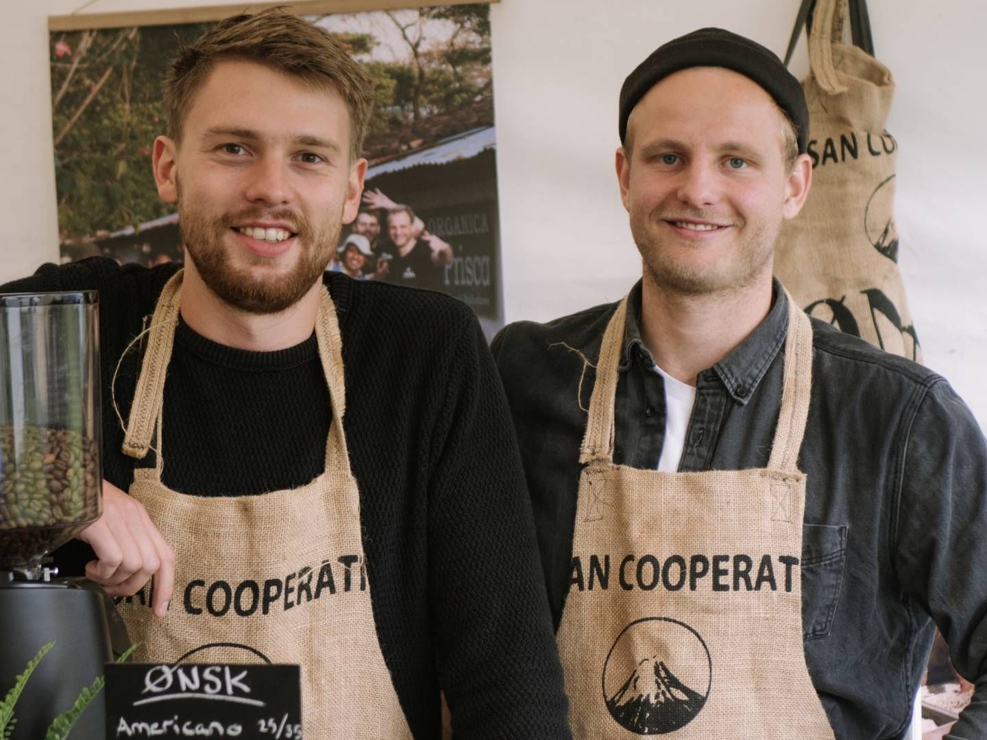 Rasmus Ditlev (tv) og Andreas Kirk (th) Hedegaard står bag kaffeselskabet Ønsk, der henter kaffe direkte fra bønder i Nicaragua . | Foto: PR/Ønsk