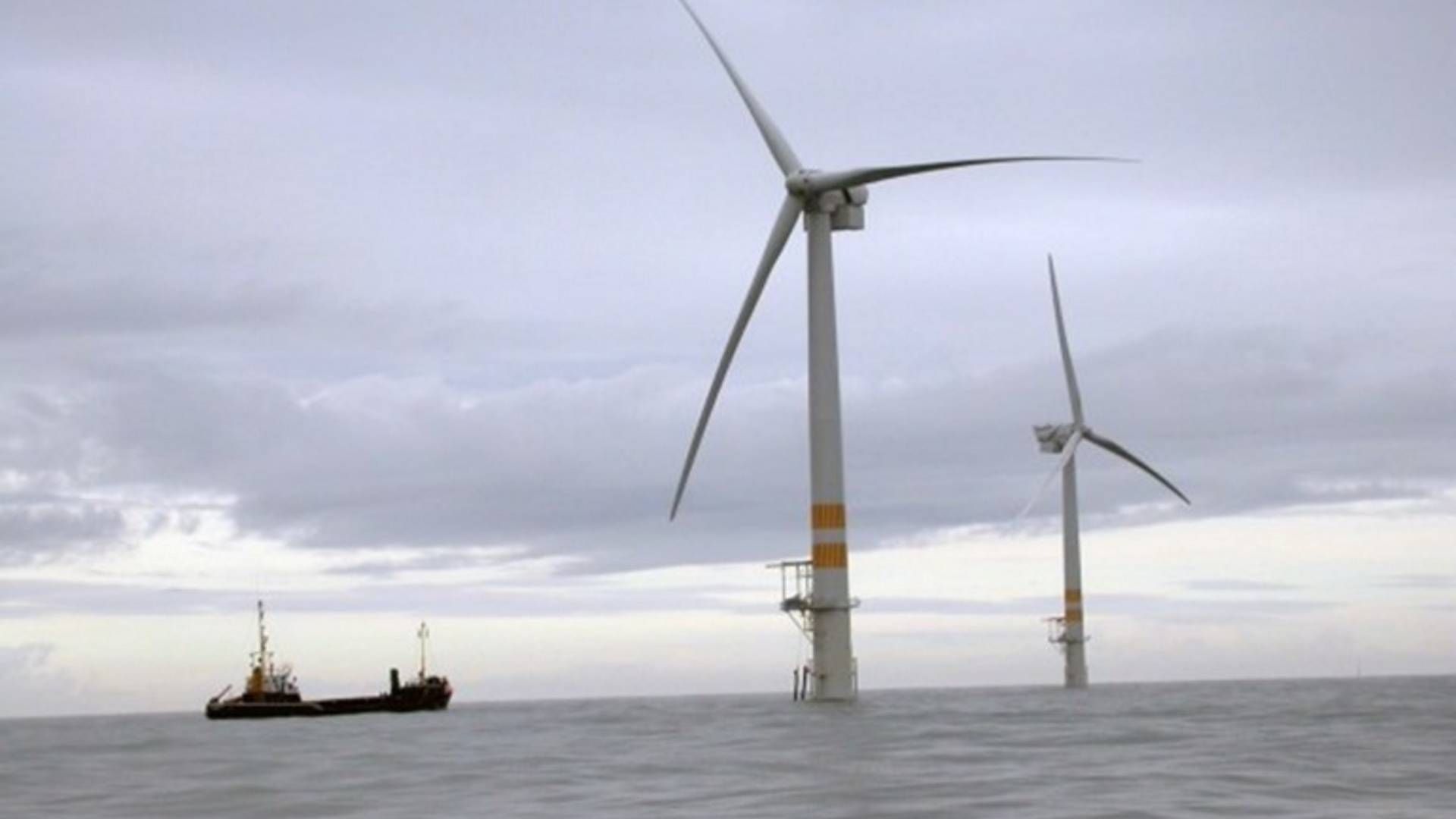 Aging Arklow Bank, originally developed by Enron, is Ireland's only existing offshore wind farm. | Photo: NREL