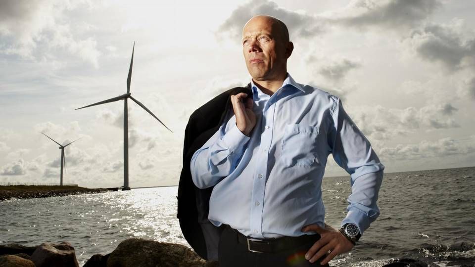 Adm. direktør for Wind Denmark foran havvindmøllerne, som stjal showet under regeringens præsentation i dag. | Foto: Wind Denmark