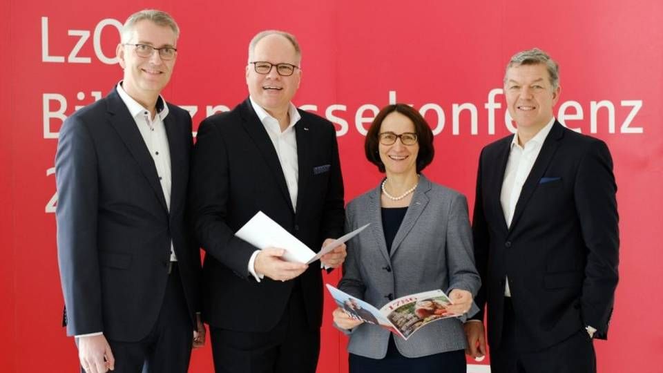 v.l.n.r.: Jürgen Rauber, Michael Thanheiser, Tanja-Vera Asmussen und Olaf Hemker, Vorstand der Landessparkasse zu Oldenburg | Foto: LzO