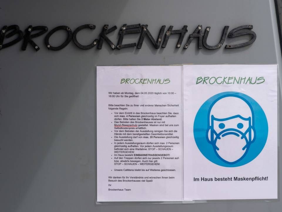 Sachsen-Anhalt, Brockengipfel: Hausregeln hängen am Eingang zum Brockenhaus. | Foto: picture alliance/Klaus-Dietmar Gabbert/dpa-Zentralbild/ZB