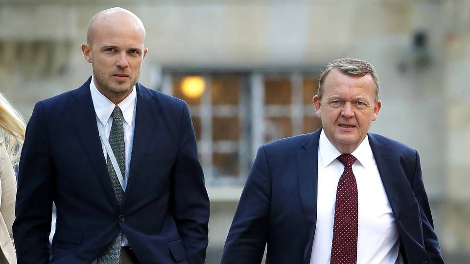 Fra 2016. Pressesekretær Jakob Bøving Arendt (tv) og daværende statsminister Lars Løkke Rasmussen (V). | Foto: Jens Dresling/Ritzau Scanpix