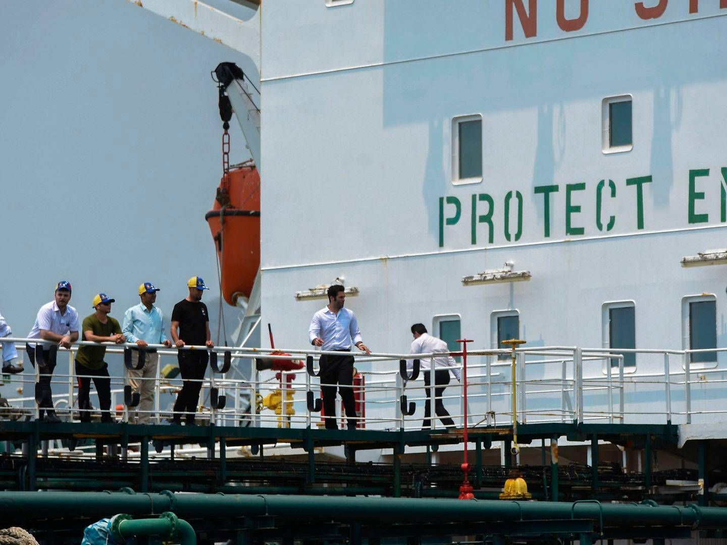 Venezuela har i flere år været en stor eksportør af olie. Men i slutningen af maj ankom flere tankskibe fra Iran med olie til landet, som er hårdt ramt af økonomiske problemer. | Foto: AFP/Ritzau Scanpix