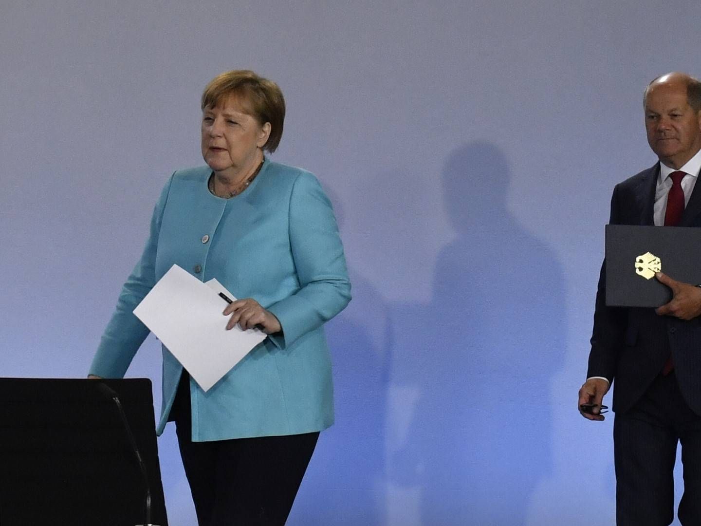 Angela Merkel und Olaf Scholz | Foto: picture alliance / AP Images