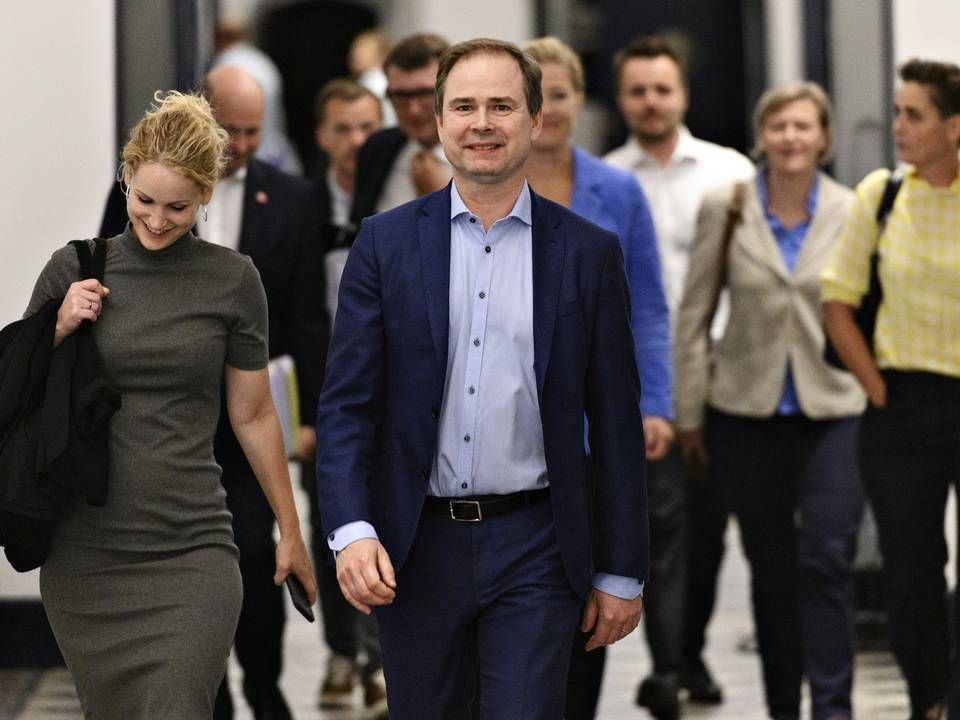 Regeringen, Venstre, Konservative, Radikale Venstre, Enhedslisten, SF og Alternativet blev tidligt mandag enige om en sommerpakke, der skal sætte gang i dansk økonomi. | Foto: Philip Davali / Ritzau Scanpix.