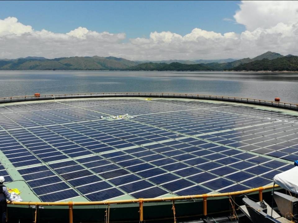 Ocean Suns flydesolpark i på SN Aboitiz Powers vandkraftværk, Magat. Anlægget er på 220 kWp. | Foto: PR / Ocean Sun