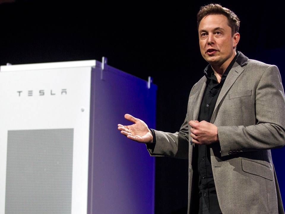 Teslas grundlægger og ejer, Elon Musk, under præsentationen af Powerpack i 2015. | Foto: Ringo H.w. Chiu/AP/Ritzau Scanpix