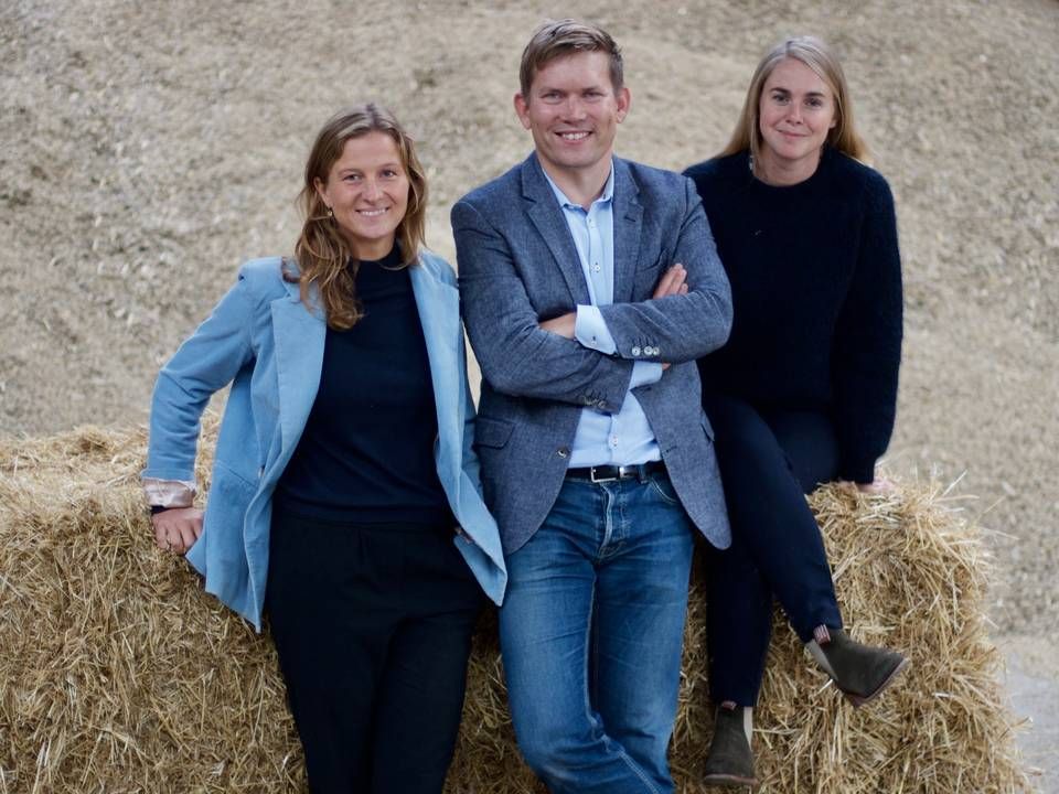 Simon Haldrup sammen med de to stiftere af Commoditrader, Julie Koch (tv.) og Ida Boesen (th.) | Foto: PR/Commoditrader