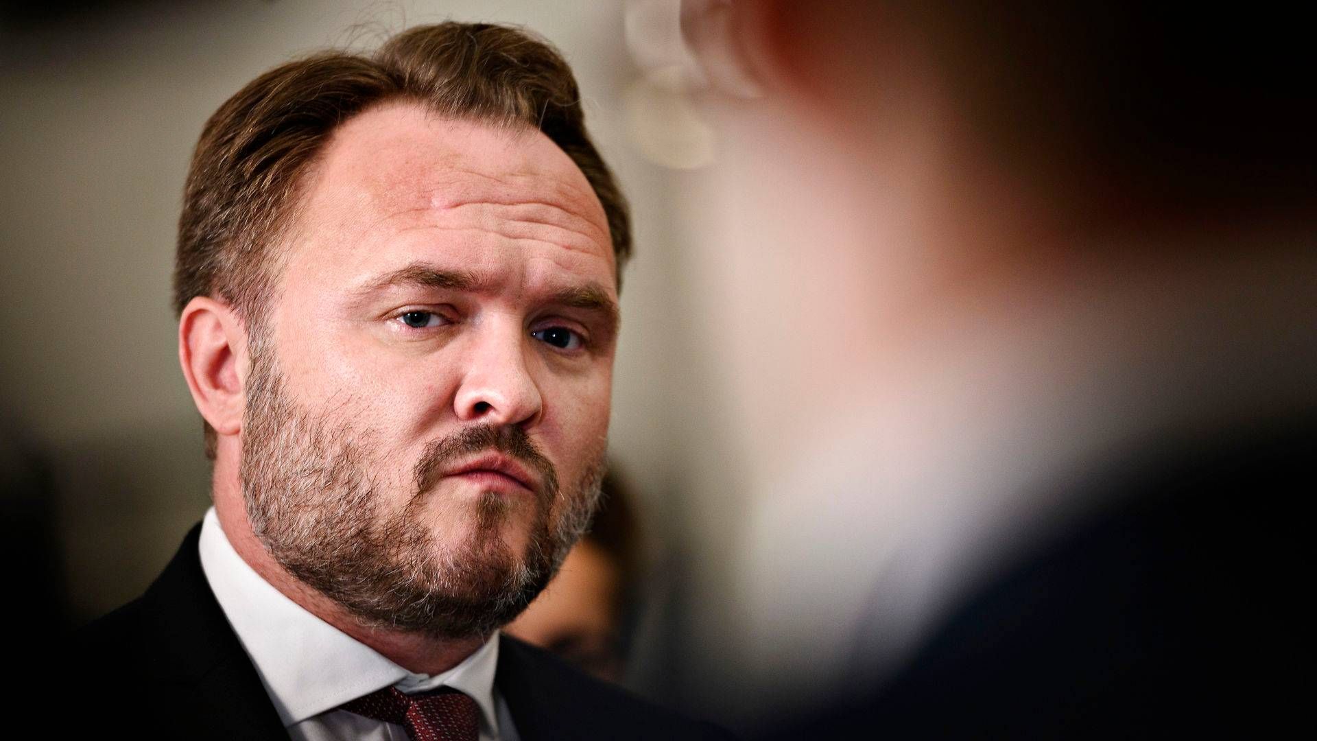 Et bredt flertal af Folketingets partier overvejer at give klimaminister Dan Jørgensen (S) en næse. | Foto: Philip Davali/Ritzau Scanpix