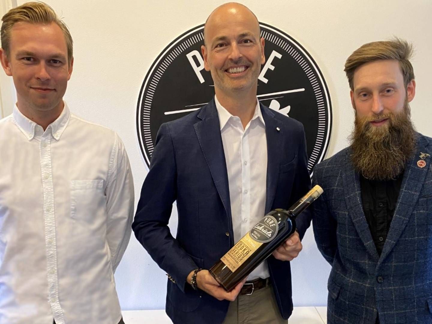 Henrik Overgaard (midtfor) bliver ny bestyrelsesformand i Pure Shots, der er stiftet af Anders Snede (tv) og Lasse Rishøj (th). | Foto: PR/Pure Shots