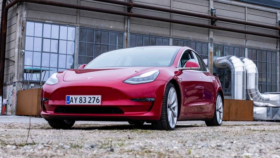 Det er blandt andet et højere salg af Teslas første masseproducerede bil, Model 3, som får JP Morgan til at hæve kursmålet. | Foto: Benny Kjølhede
