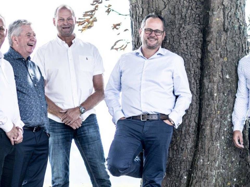 Den danske ledelse i Freehand Coffee Company. Fra venstre: Thomas Kjellman (salgschef for Østdanmark), Henrik Bossen (servicechef), Jan Hvidkær Larsen (salgschef med ansvar for nøglekunder), Michael Schiedel (adm. direktør) og Benny Vallys (driftsdirektør) | Foto: PR/Freehand Coffee Company