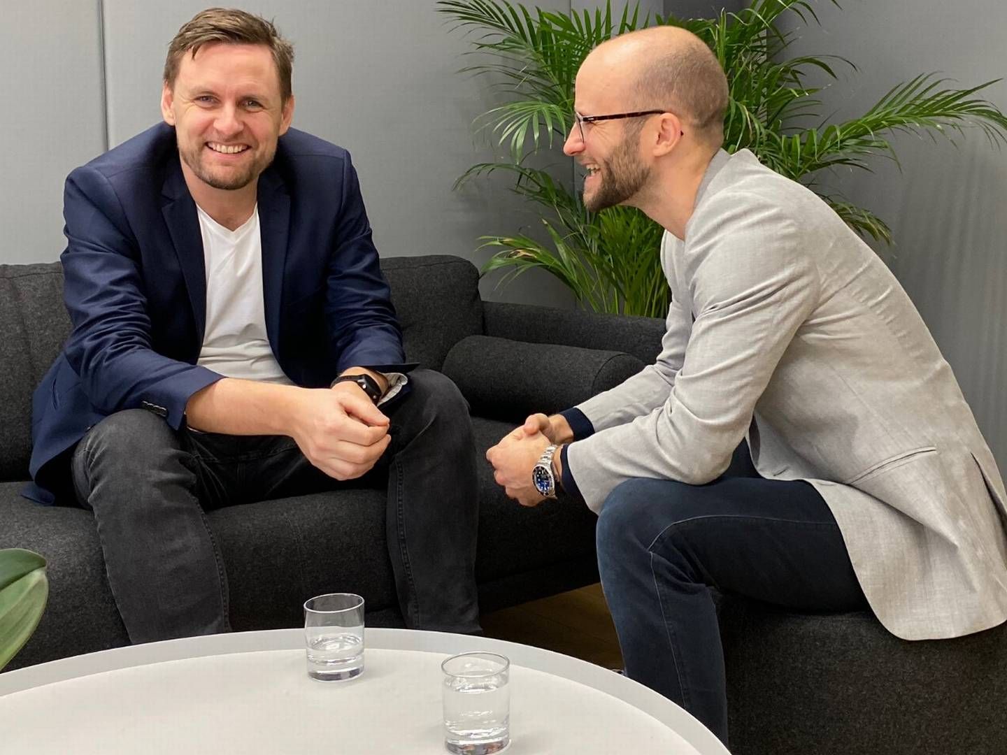 Daglig leder Rune Mai (t.v.) og Jonas Vogt Rasmussen sjef for stategi og partnerskap i Nordic API Gateway kan glede seg over å ha fått plass en ny open banking-løsning hos Danske Bank. | Foto: Noridic API Gateway