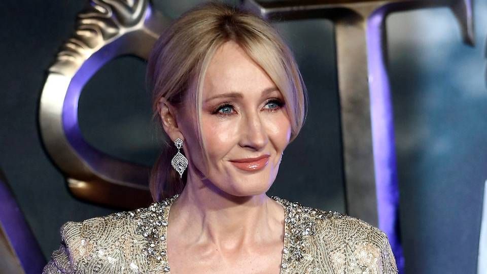 Forfatter J.K. Rowling er blandt de kendte kulturpersonligheder, der har underskrevet et åbent brev i forsvar for ytringsfriheden. | Foto: Neil Hall/REUTERS/Ritzau Scanpix