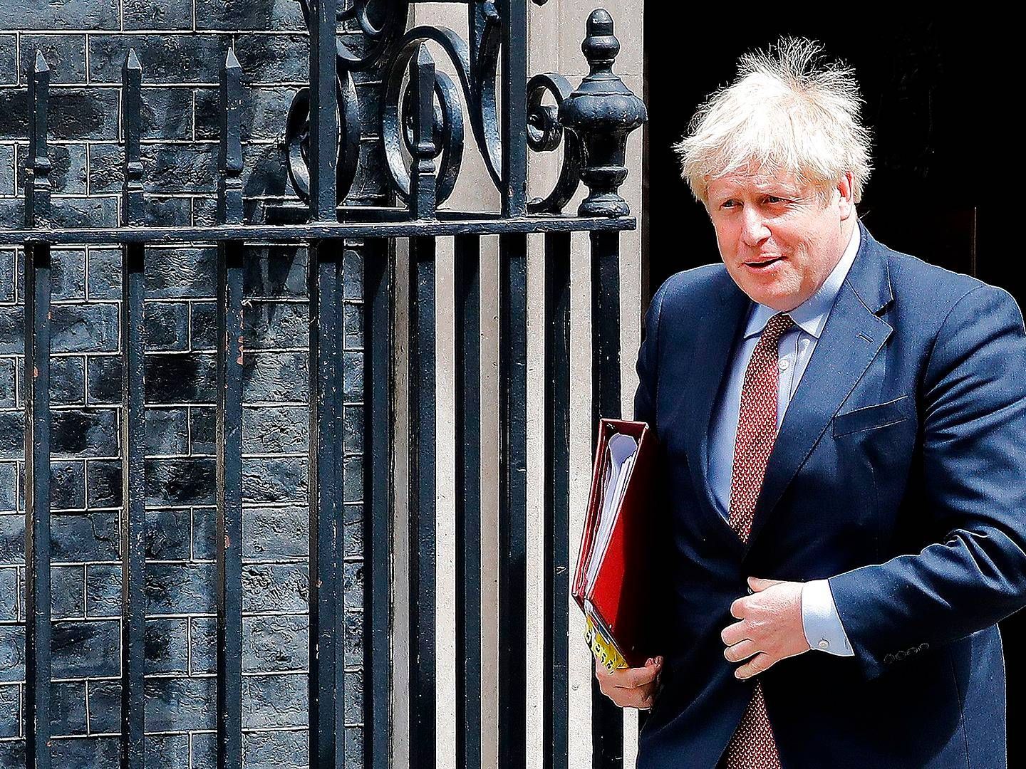 Premierminister Boris Johnsons regering overvejer at indføre en skat på onlinehandel, som bl.a. skal komme den trængte fysiske detailhandel til gode. | Foto: Tolga Akmen / AFP / Ritzau Scanpix