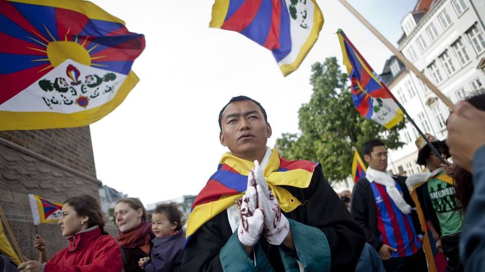 Demonstration mod Kinas menneskerettighedsovertrædelser over for Tibet, Støttekomiteen for Tibet, på Højbro Plads i København fredag 15. juni 2012. | Foto: Dennis Lehmann/Ritzau Scanpix